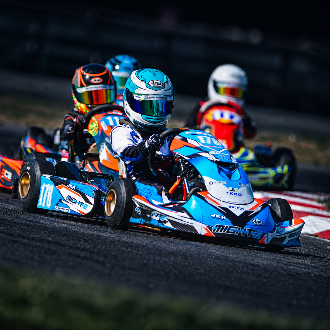 MightE Cadet yearly rental electric kart number 178 racing with the pack